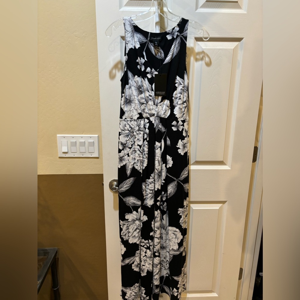 #40 Adrienne Vittadini Maxi Dress